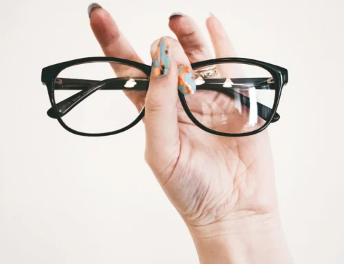 Comment bien prendre soin de ses lunettes ?